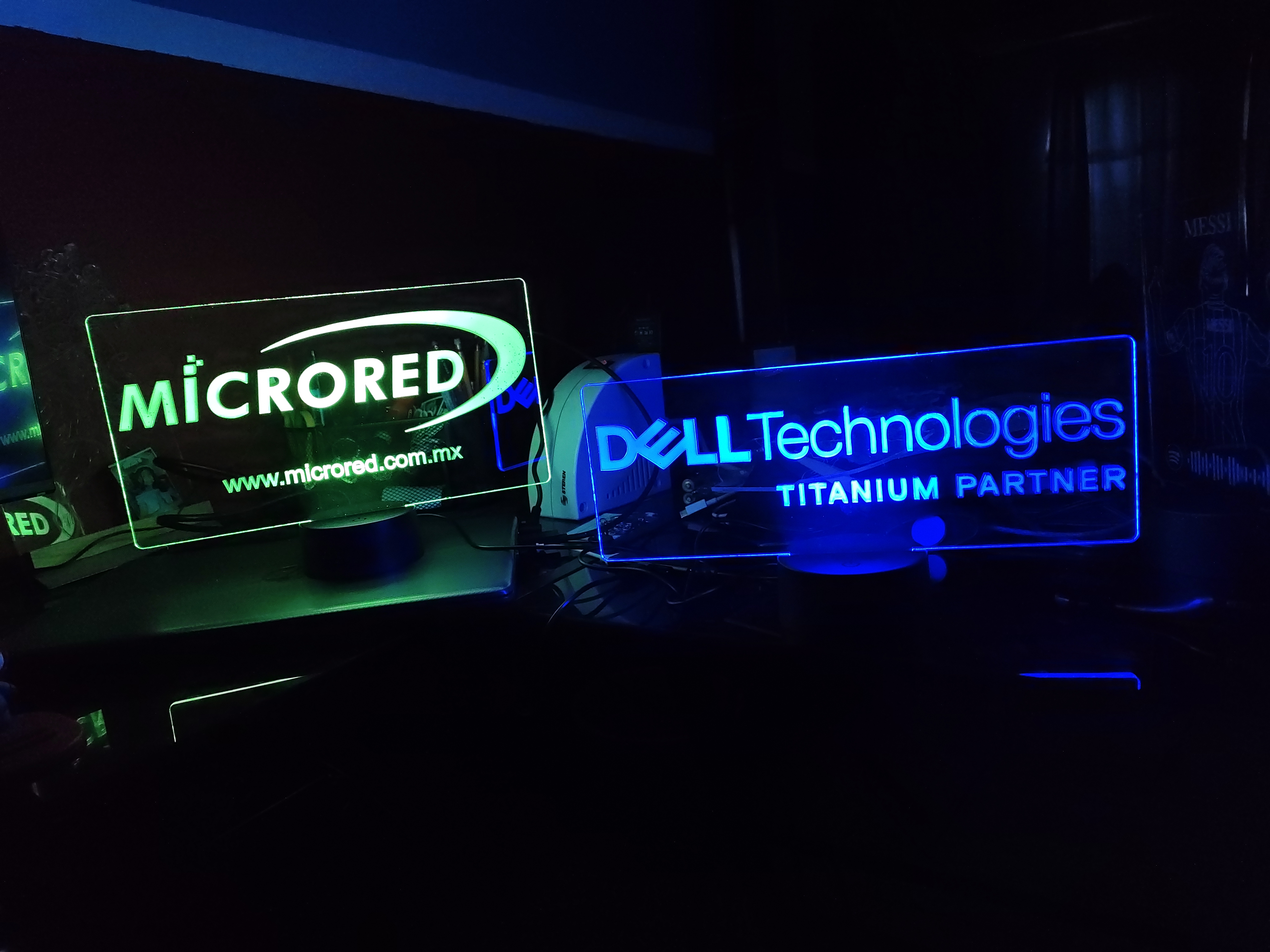 DELL