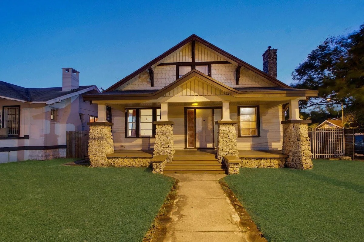 Scale of art house | wynwood