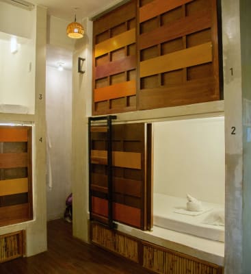 Happiness Hostel 6 beds room with balcony