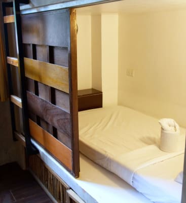 Happiness Hostel 8 beds dorm room