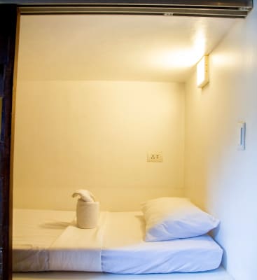 Happiness Hostel 8 beds dorm room