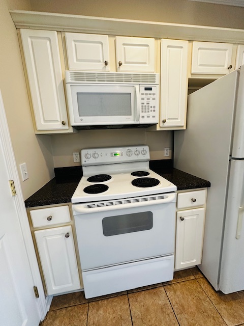 Image of 121 Greystone
