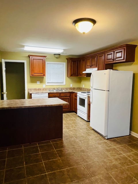 Image of 424B CR 202