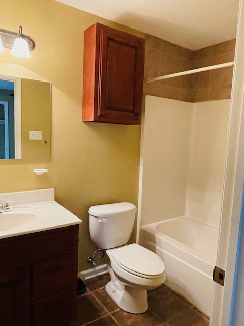 Image of 424B CR 202