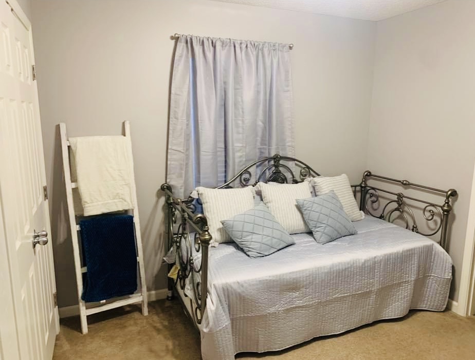 Image of 131 Greystone