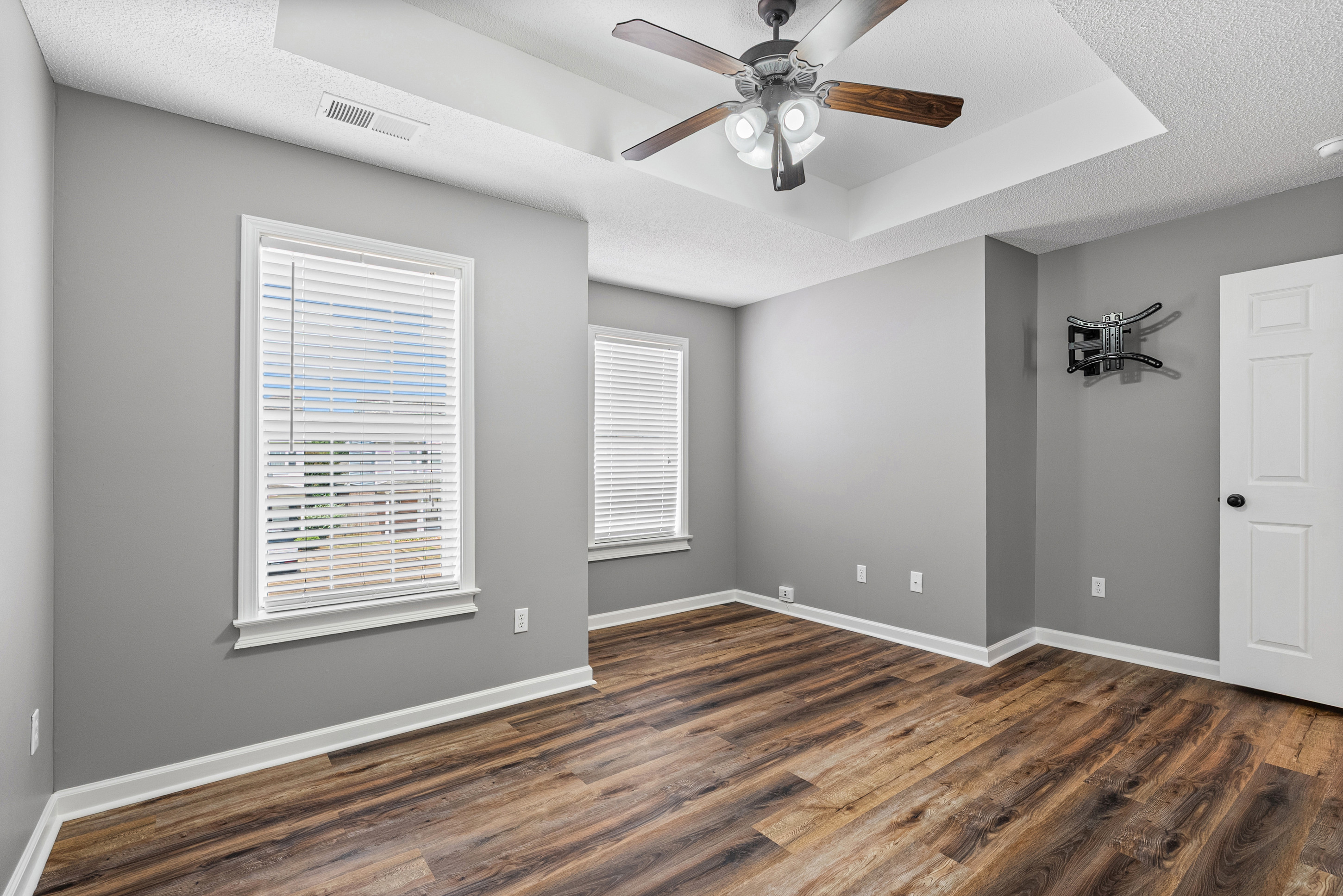 Image of 131 Greystone