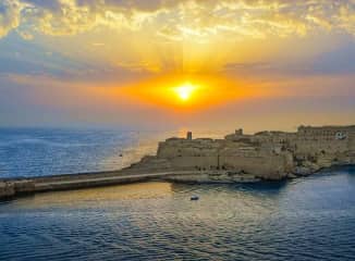 malta moře západ slunce