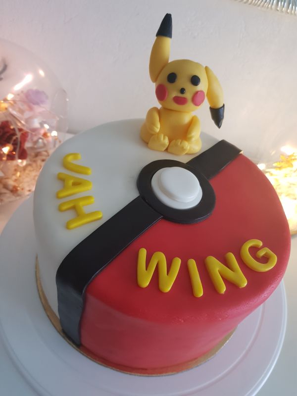 PIKACHU LAYER CAKE Gâteau d'anniversaire Pokémon 