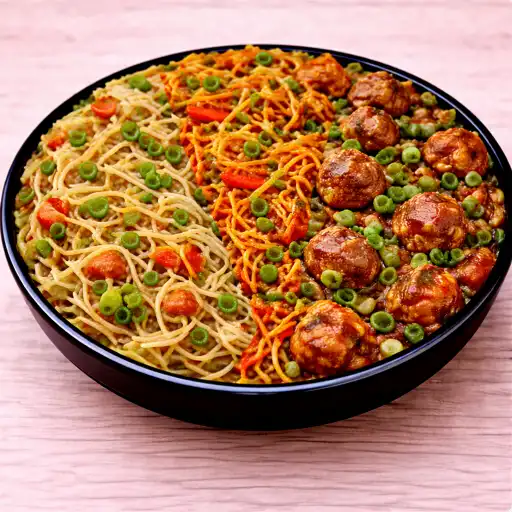 Full Veg Tripple Noodles |
