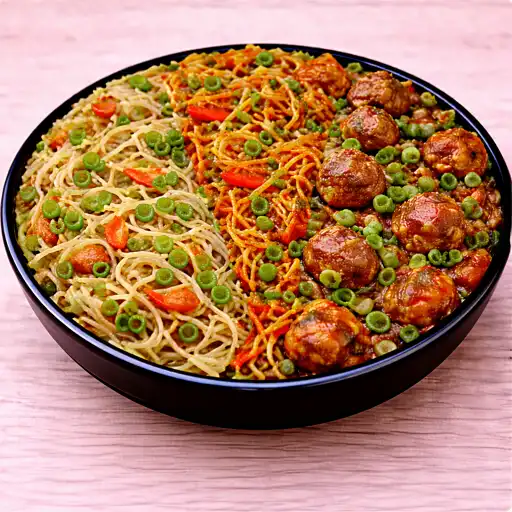 Full Veg Hakka Tripple Noddles |