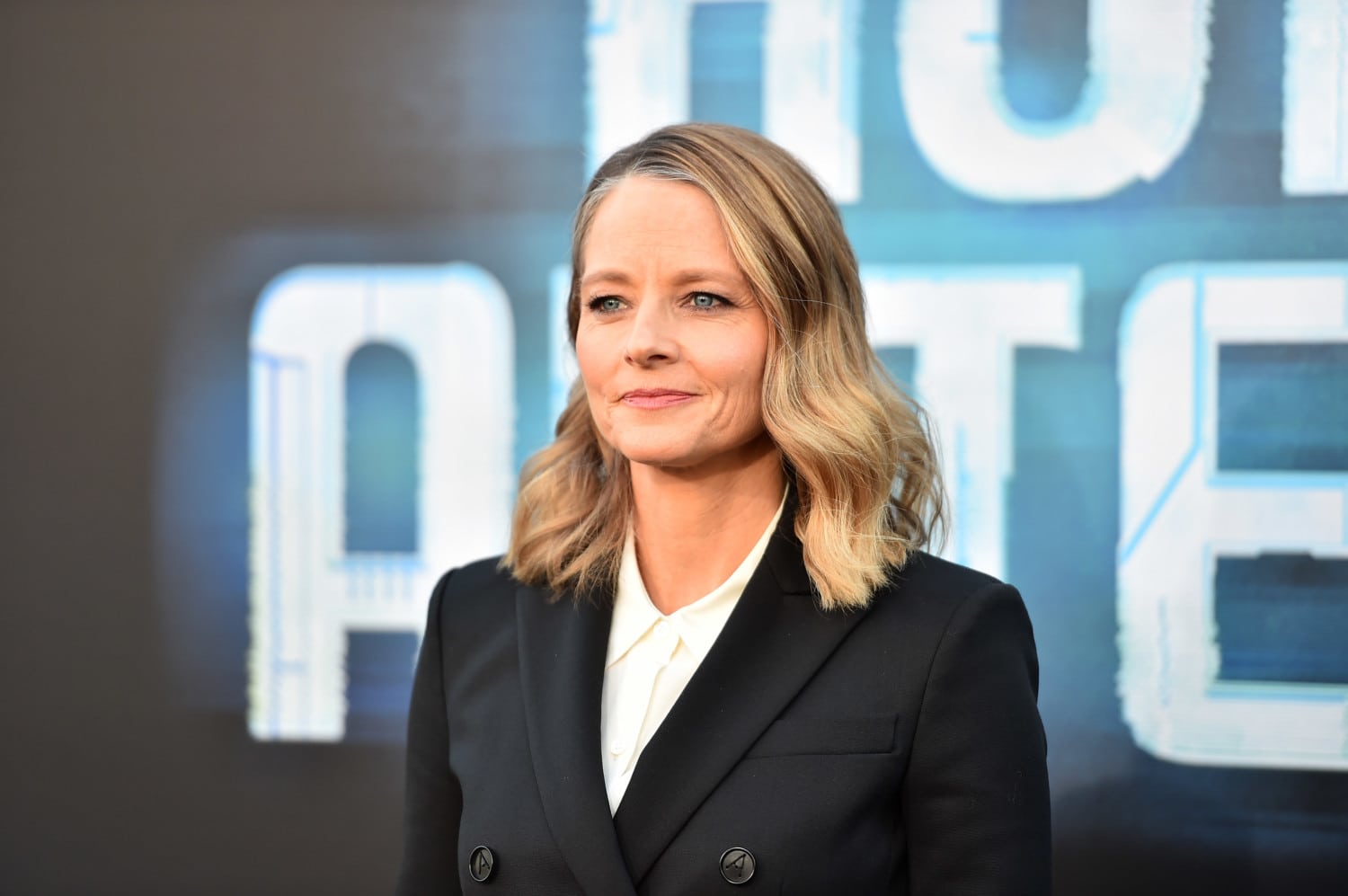 Global Road Entertainment's 'Hotel Artemis' Premiere - Arrivals by Alberto E. Rodriguez / Getty Images Entertainment jodie foster photo