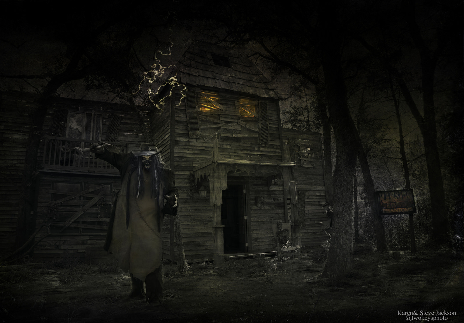 Scream Hollow Wicked Halloween Park in Smithville at Scream