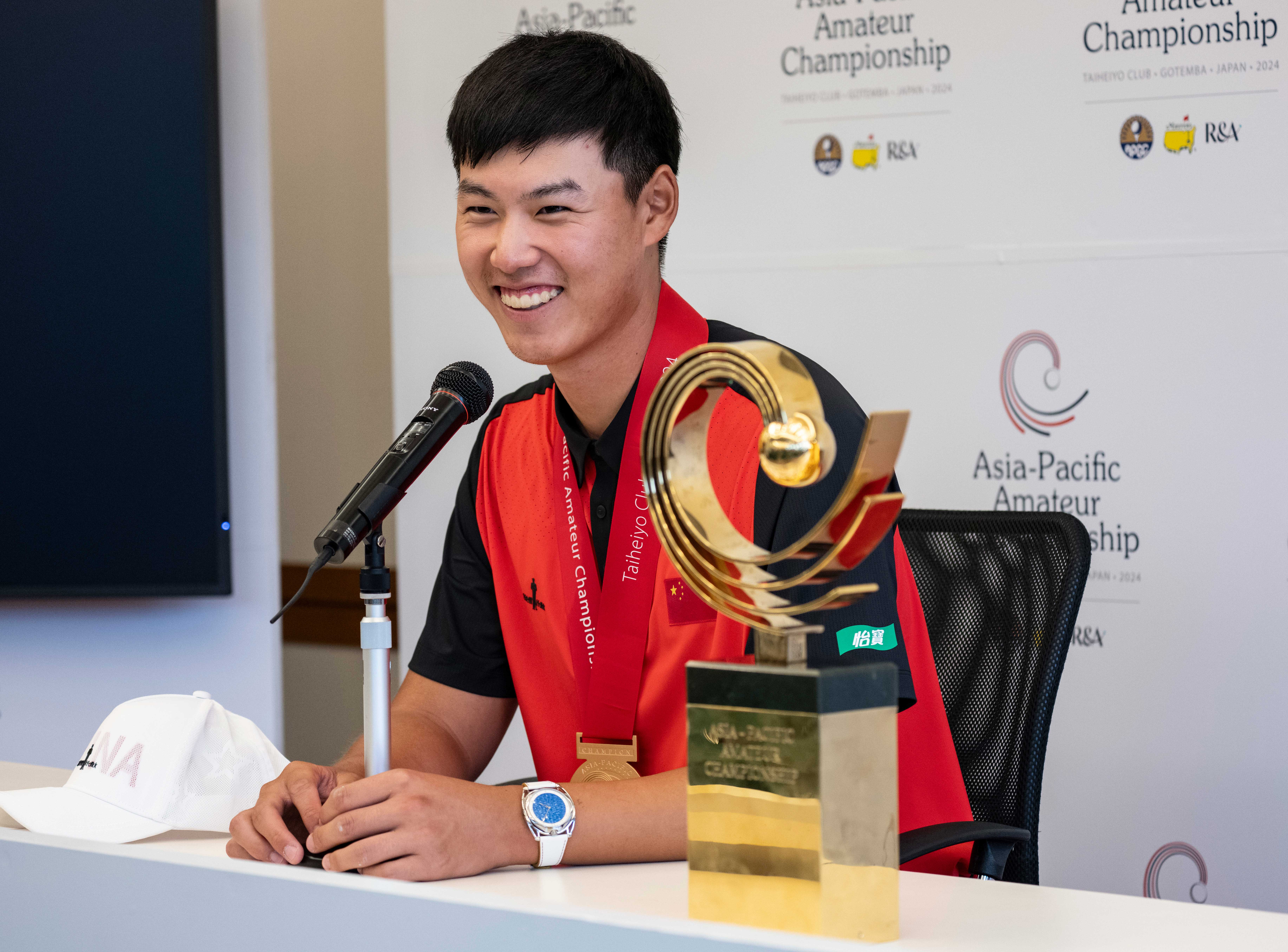 Watch: Chat with the Champ, Wenyi Ding