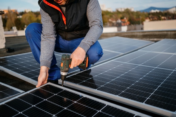 ¿Es rentable instalar placas solares en 2024?