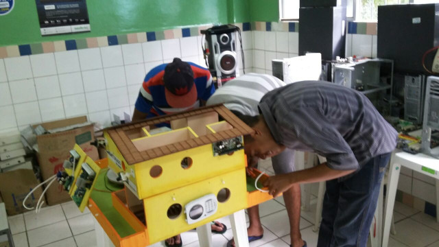 Arquivo Pessoal Apoio às Atividades de Robótica (CASE Abreu e Lima)