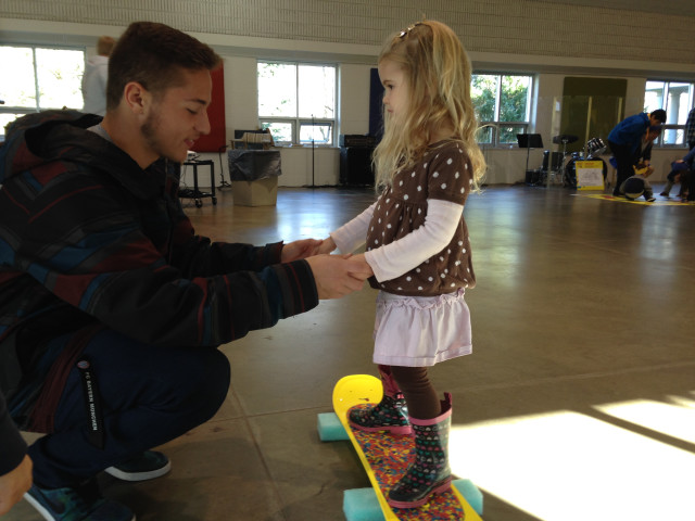 Me Student Brayden Texer helping out with our snowboard mentoring program.