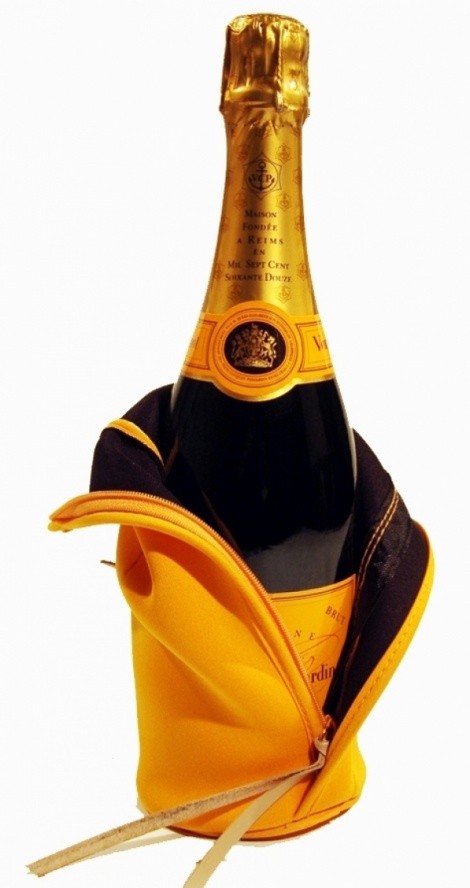 VEUVE CLICQUOT Yellow Label Champagne (75cl) + Ice Jacket