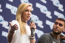 Katie Cassidy photo