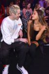 Ariana Grande photo