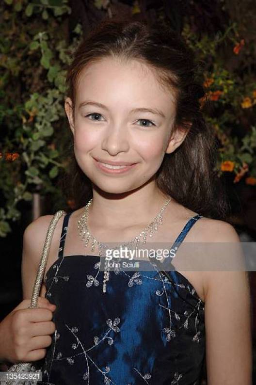 Jodelle Ferland hot picture