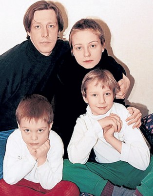 Жены Михаила Ефремова