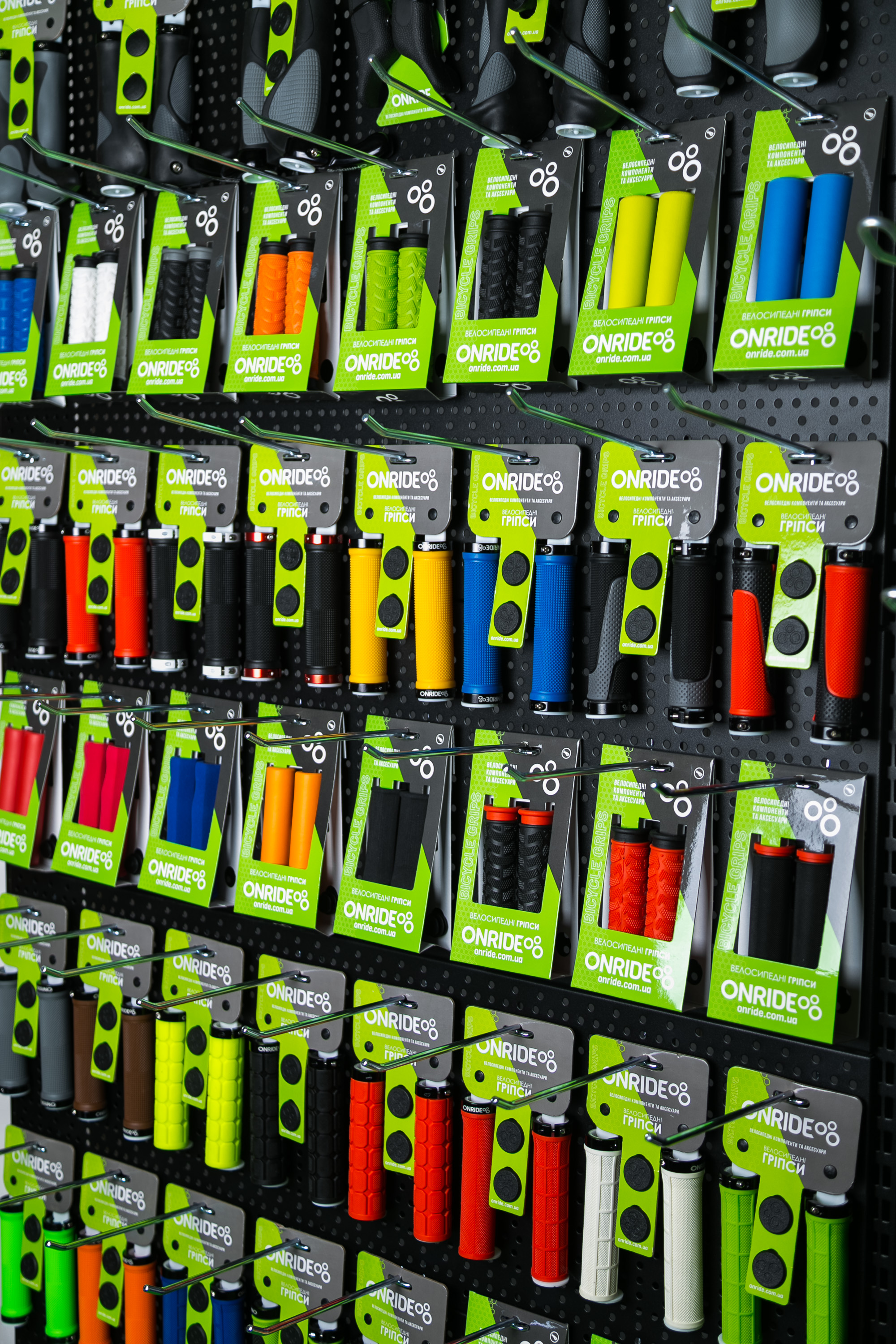 Веловзуття SHIMANO ME400MR червоне, розм. EU45