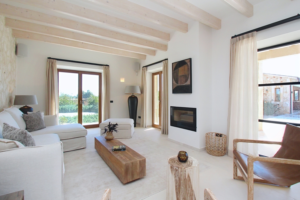 SANTANYÍ: MODERN COUNTRY ESTATE WITH GUEST HOUSE & POOL - Bild 2