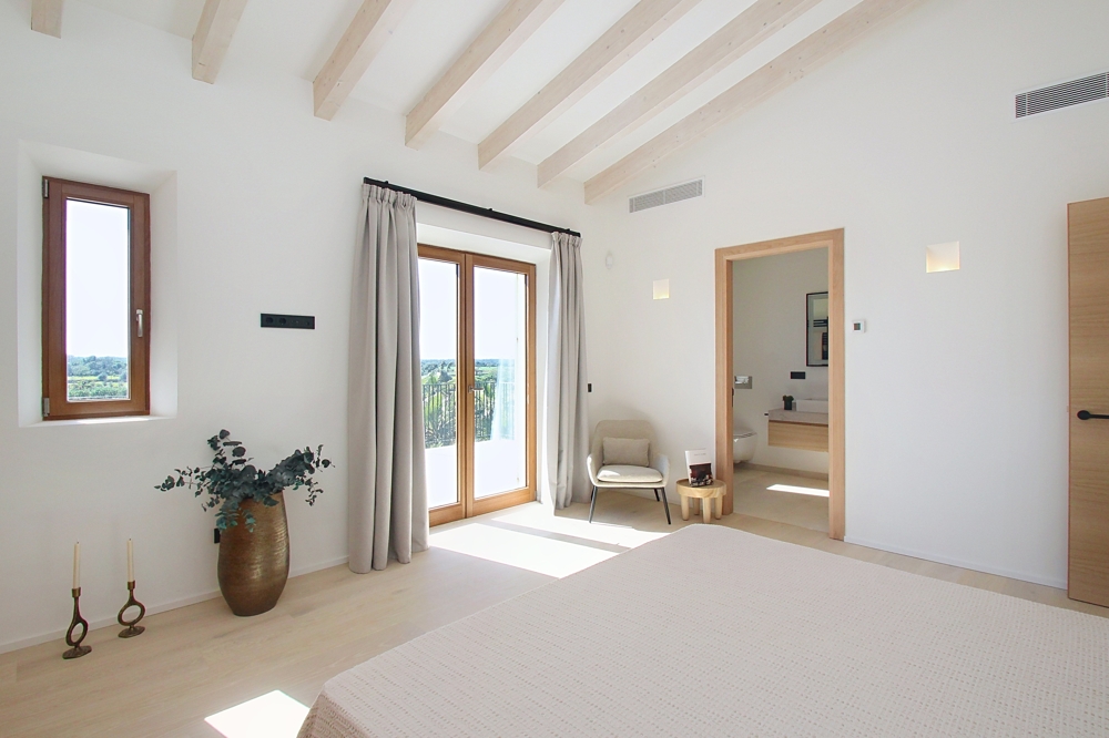 SANTANYÍ: MODERN COUNTRY ESTATE WITH GUEST HOUSE & POOL - Bild 14