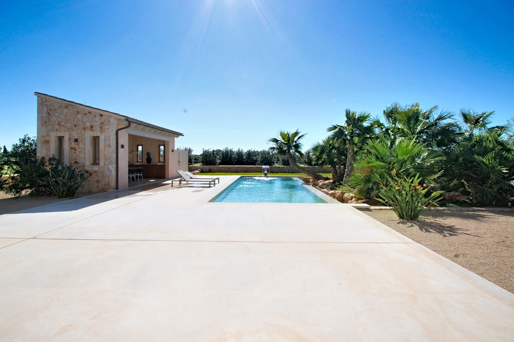 SANTANYÍ: MODERN COUNTRY ESTATE WITH GUEST HOUSE & POOL - Bild 19