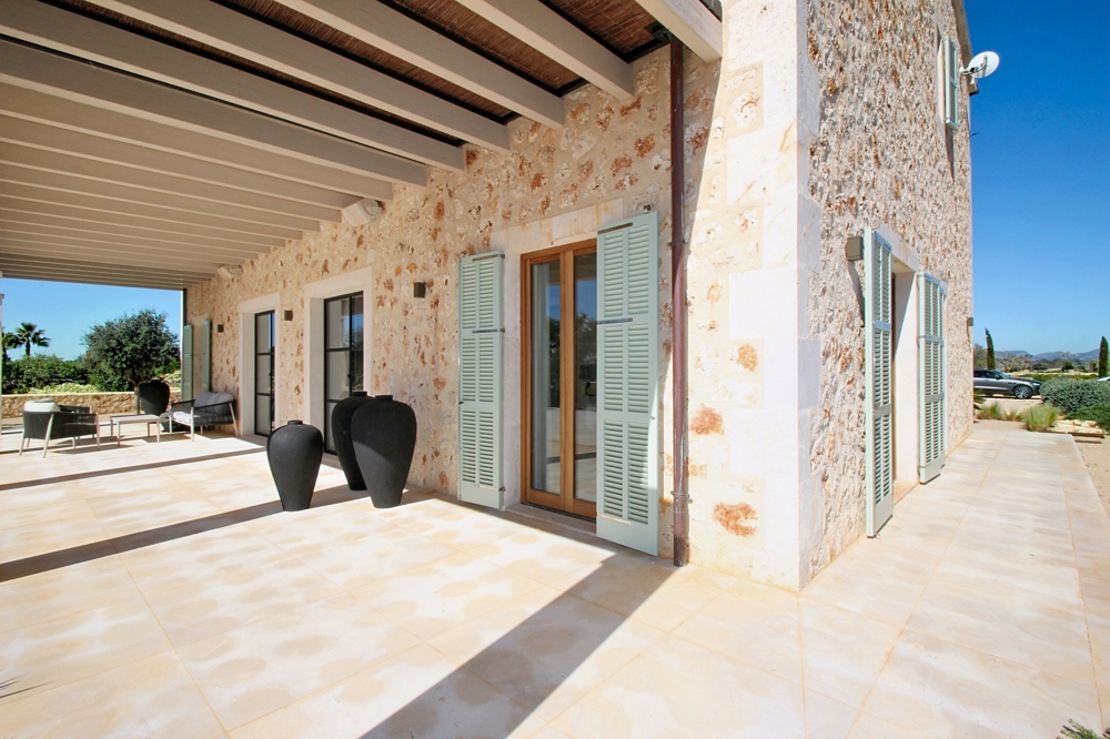 SANTANYÍ: MODERN COUNTRY ESTATE WITH GUEST HOUSE & POOL - Bild 20