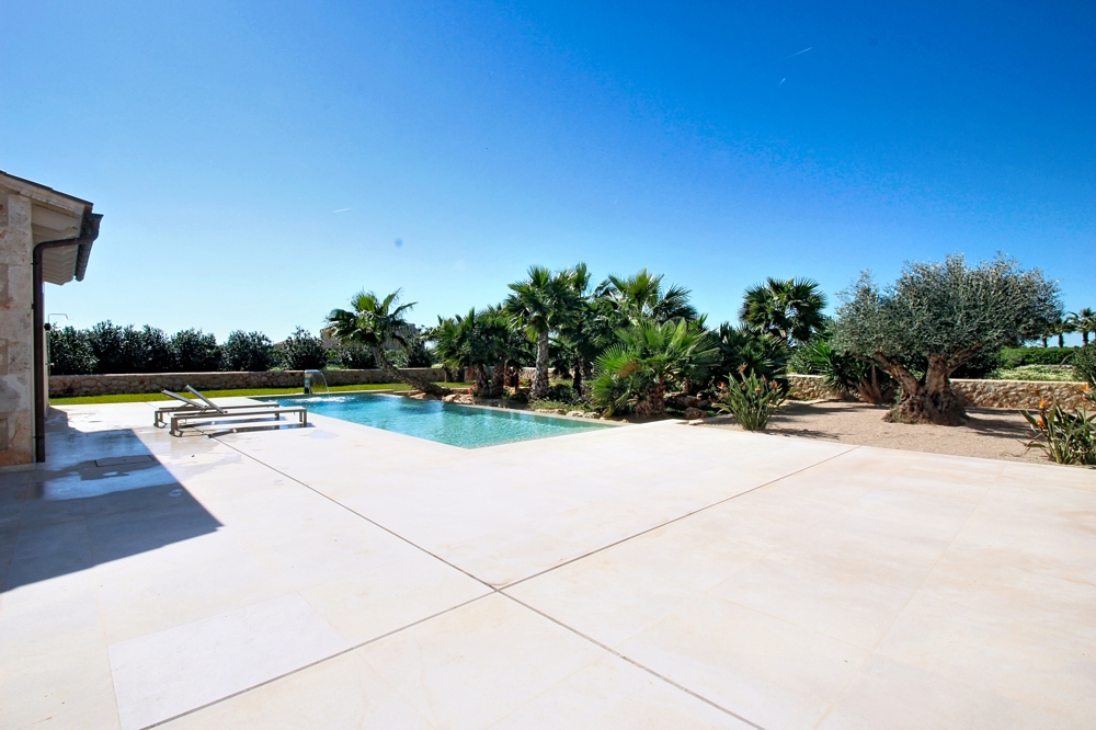 SANTANYÍ: MODERN COUNTRY ESTATE WITH GUEST HOUSE & POOL - Bild 22