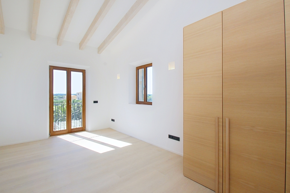 SANTANYÍ: MODERN COUNTRY ESTATE WITH GUEST HOUSE & POOL - Bild 28