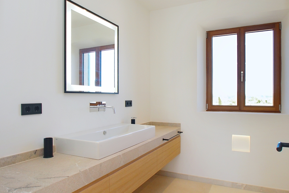 SANTANYÍ: MODERN COUNTRY ESTATE WITH GUEST HOUSE & POOL - Bild 44