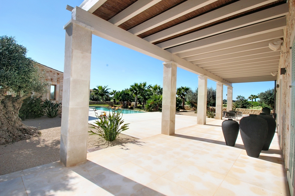 SANTANYÍ: MODERN COUNTRY ESTATE WITH GUEST HOUSE & POOL - Bild 54
