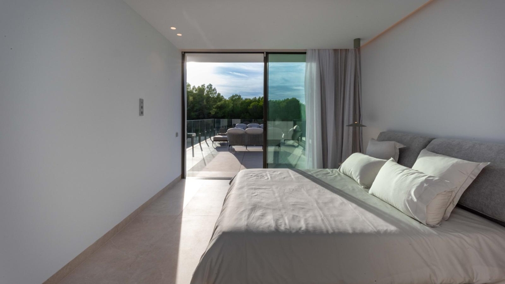 CALA VINYAS: EXCLUSIVE DESIGN VILLA WITH POOL - Bild 9