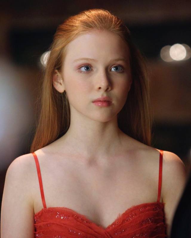 Molly C. Quinn sexy in red pic