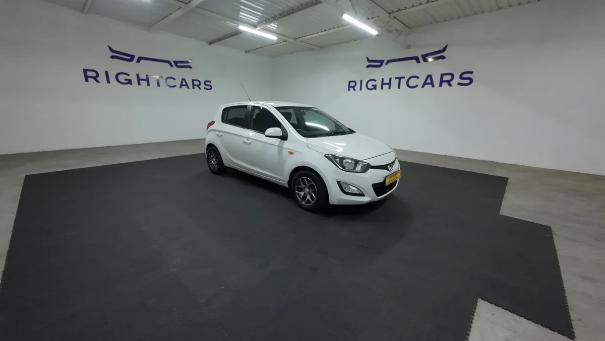 i20