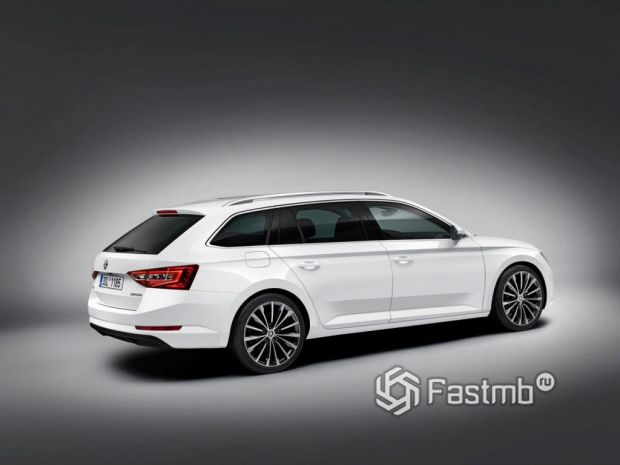 Skoda Superb Combi 2015 г.