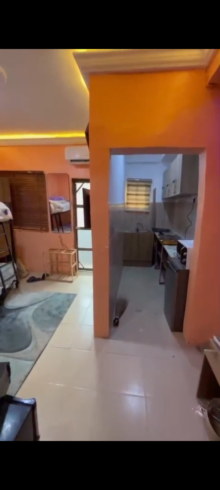 Female Hostel Available