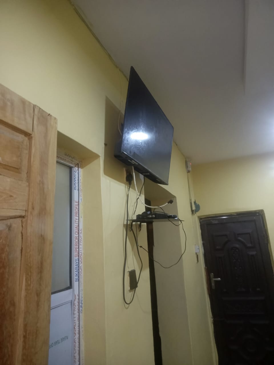 Newly Set Up Exclusive 2-Man Male Hostel – Abule Oja, Yaba - Image 4