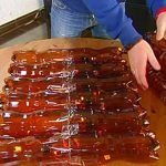 Делаем основание из 4 блоков по 6 бутылок