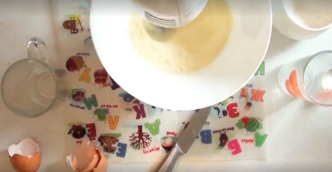 взбиваем миксером