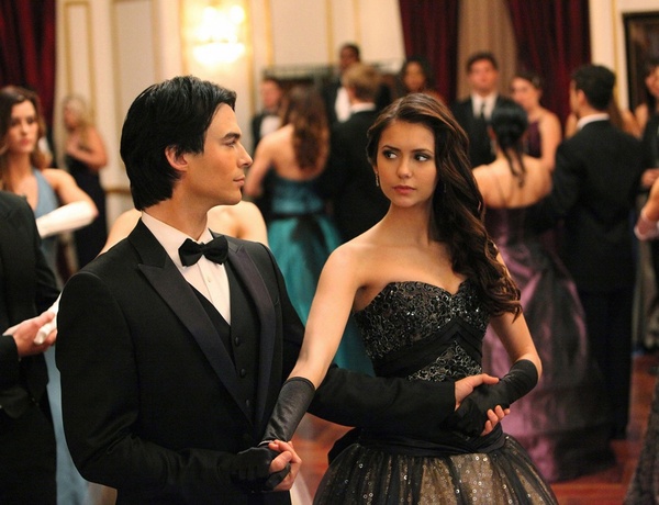 ian-somerhalder-nina-dobrev-vampire_blog