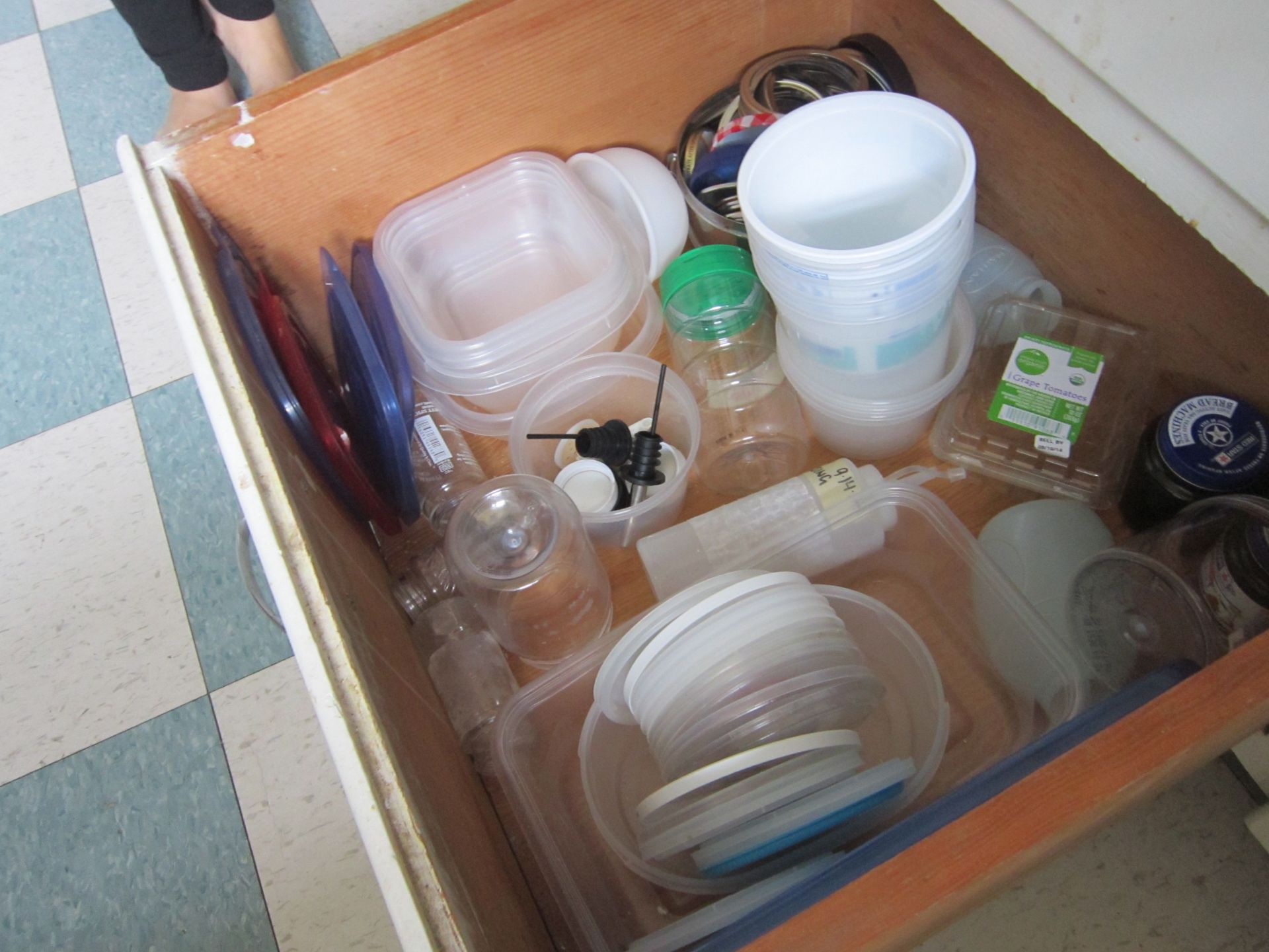 Tupperware still organized after a year