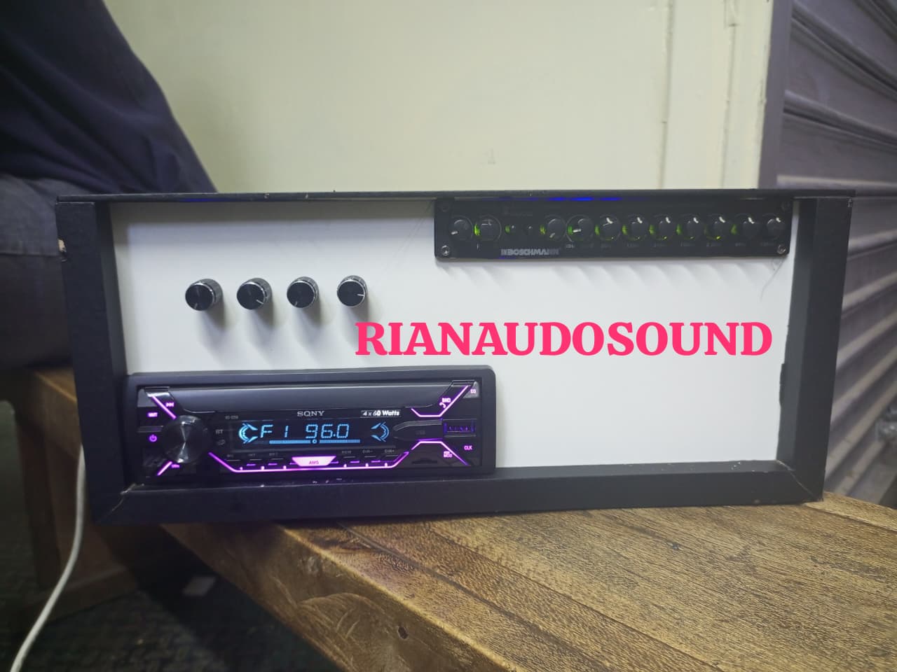 car radio jua amplifier