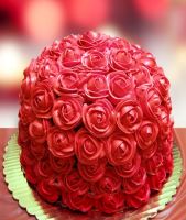 Special Delicious Red Rose Cake Half kg