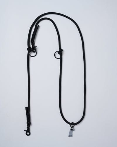 THE SHOULDER LEASH PEAT BLACK