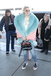 Kesha - At LAX Airport 12/22/18