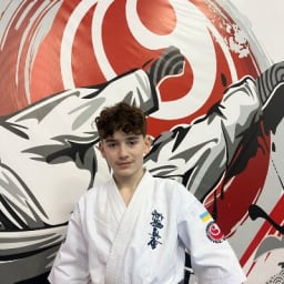 Лущ Андріан