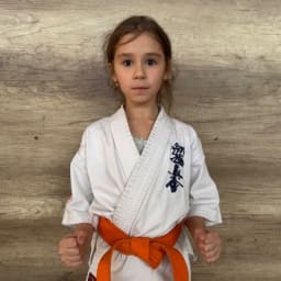 Латишева Єва